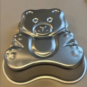 Sadyfon - Silver Panda / Bear aluminum Cake Pan. NEW. Baking. Never used
